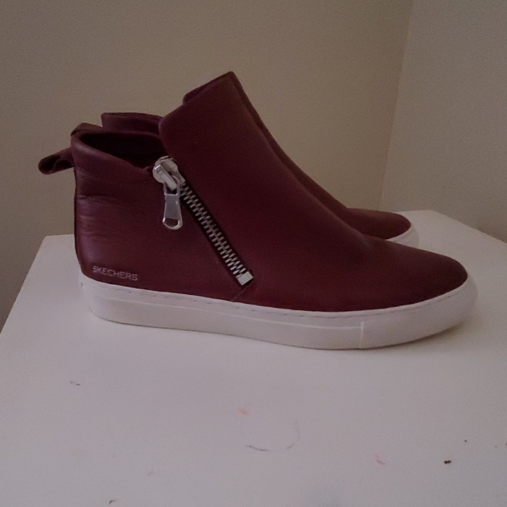 Skechers sneakers